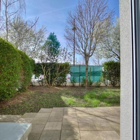 Studio Spacieux Avec Terrasse Et Parking Viry-Châtillon Dış mekan fotoğraf