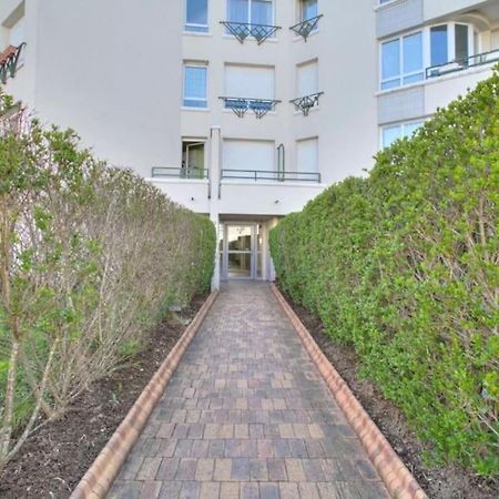 Studio Spacieux Avec Terrasse Et Parking Viry-Châtillon Dış mekan fotoğraf